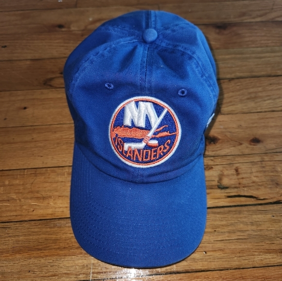 New York Islanders Cap - Picture 1 of 8